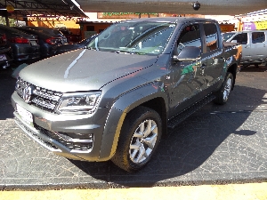 AMAROK V6 HIGH. 3.0 DIESEL 4x4  2020 Completa, Automática, Piloto, Airbag, Abs, B.Couro, Som +Midia, Alarme, cor Cinza, Capota, Roda Liga, Consevrada