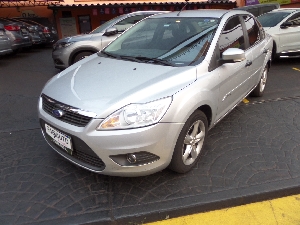 FOCUS SEDAN 2.0 AUT. 2010 Completo, Automático, Airbag, Abs, Som, Alarme, Roda Liga, cor Prata, bem Conservado